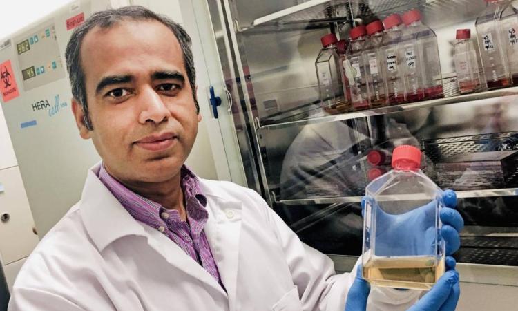 BME Professor Ankur Singh in the lab