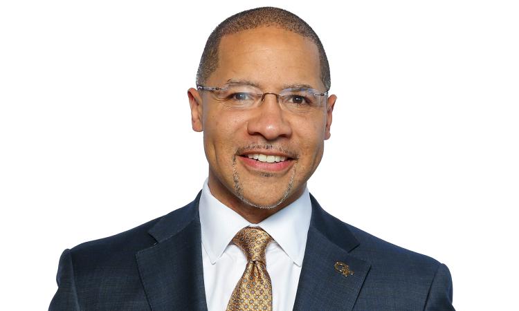 Mitchell Walker headshot