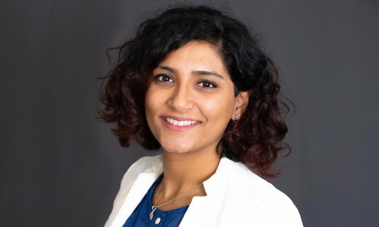 Divya Mahajan headshot
