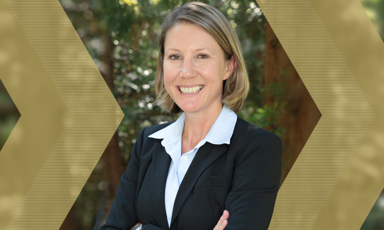 Krista Walton Headshot