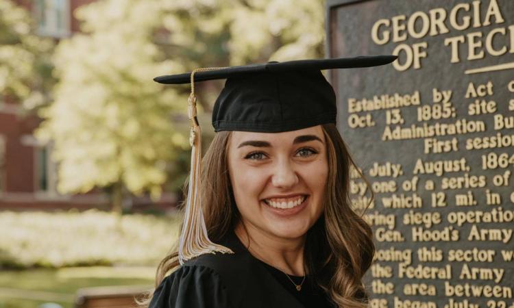 MSA graduate Hannah Murray