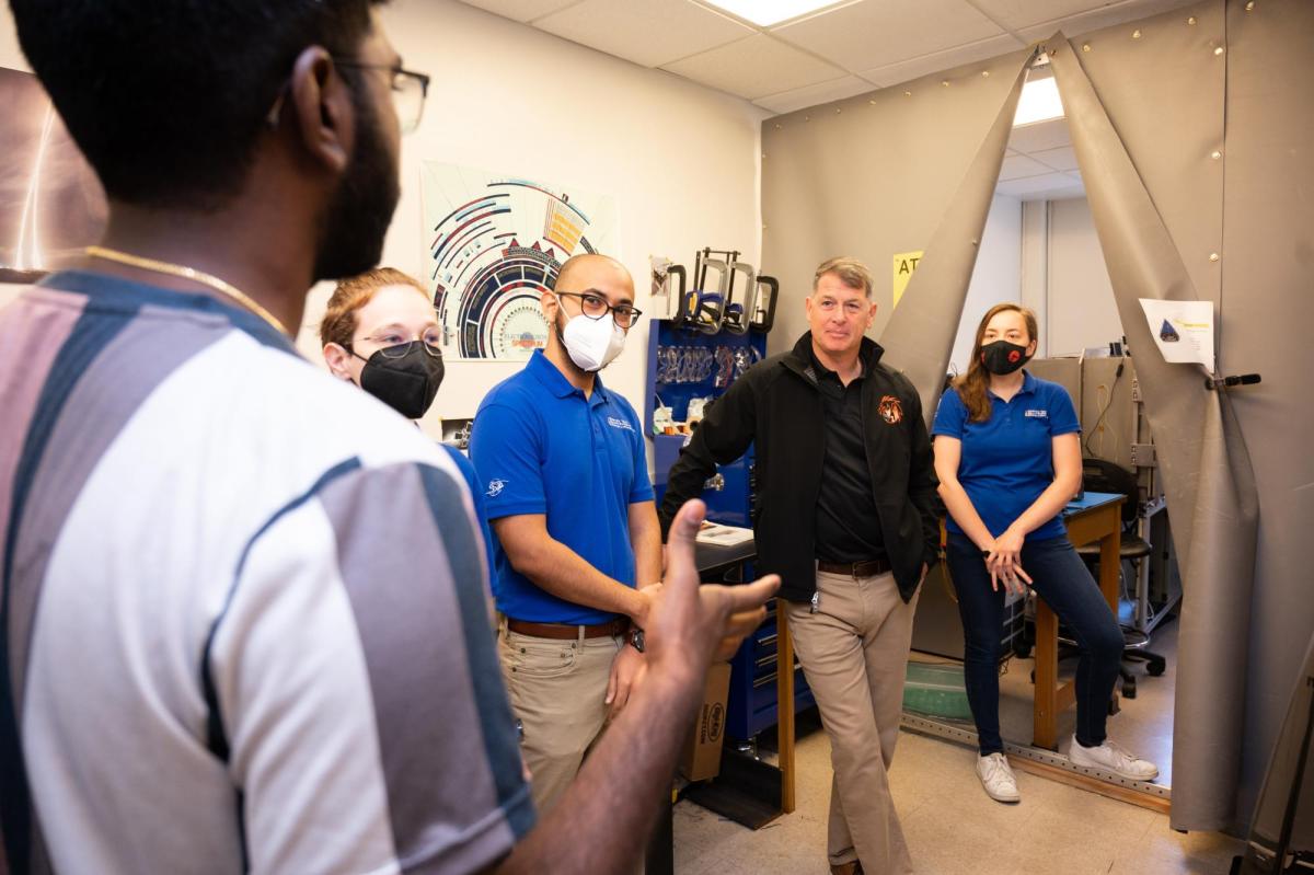 Shane Kimbrough visits with students and researchers in the Space Systems Design Lab