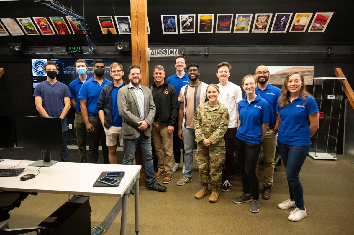Astronaut Shane Kimbrough visits the Space Systems Design Lab at Georgia Tech