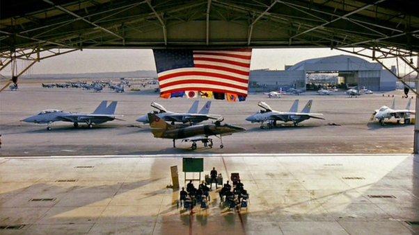 How Top Gun: Maverick's Electric Bar Scene Took Flight