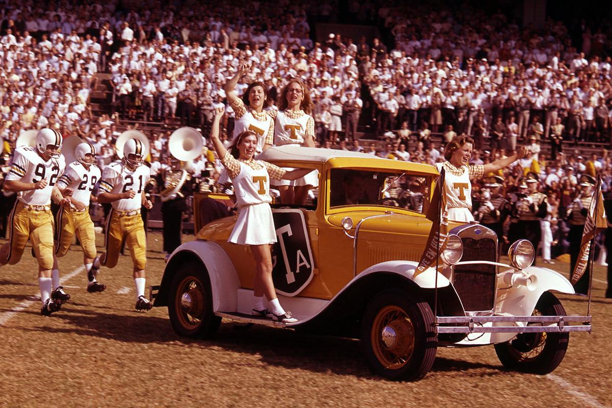 The Origins Of Georgia Tech's Mechanical Mascot