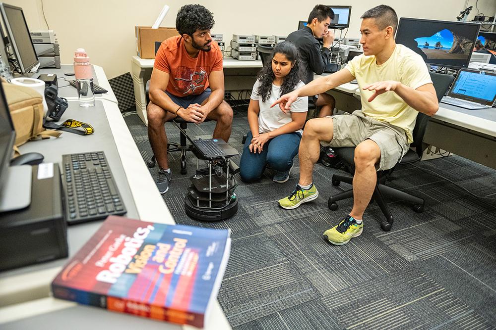 ECE students work in a computer lab