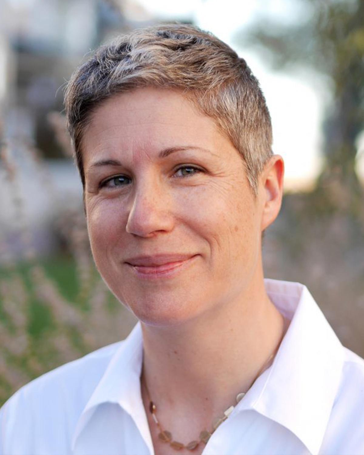 Olivia Fischer headshot