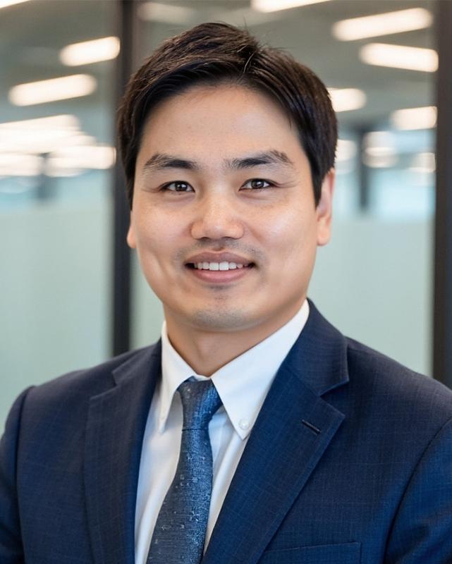 Hong Yeo headshot