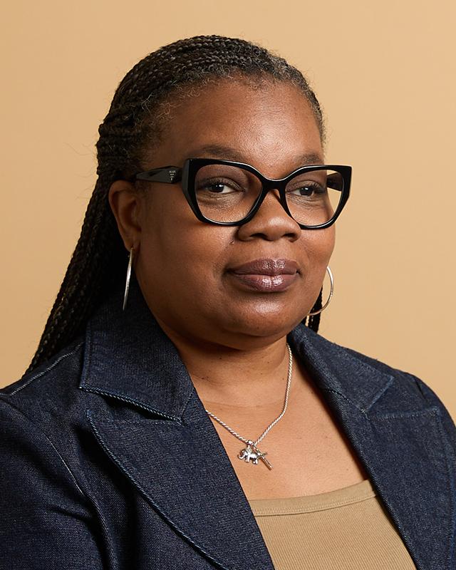 Kim Paige headshot