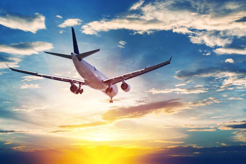 image of airplane in flight