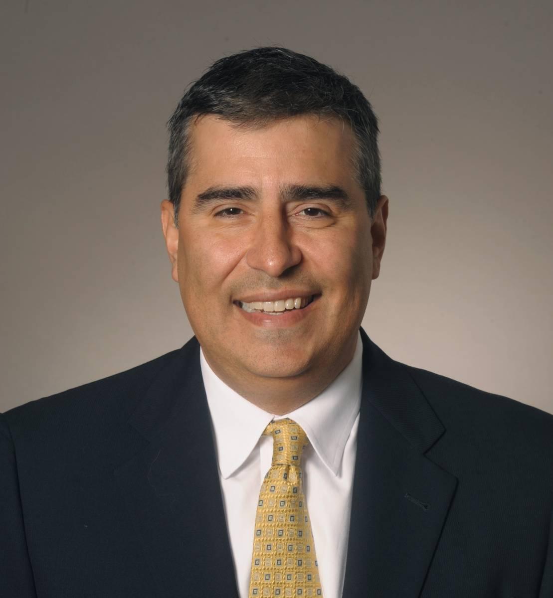 Manuel Walters headshot
