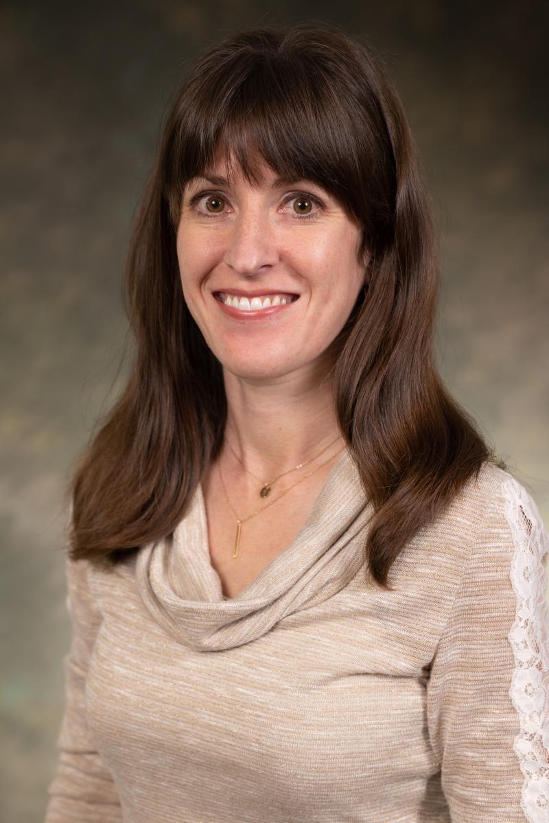 Sarah Collins headshot