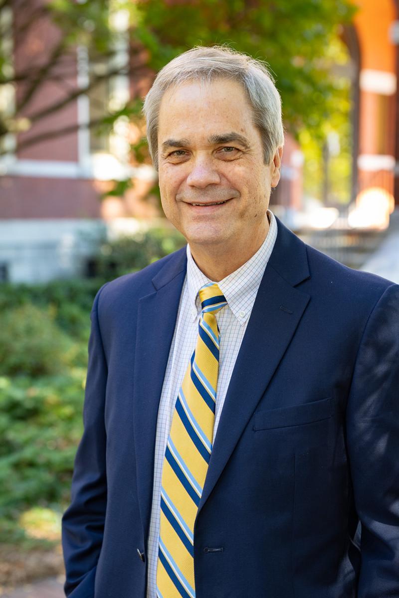 Headshot of Doug Williams